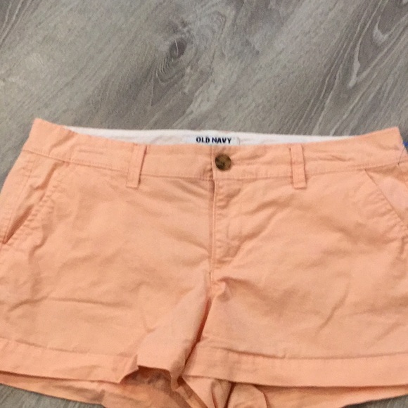 Old Navy Pants - 🧡 Old Navy Shorts…Peach… 🧡